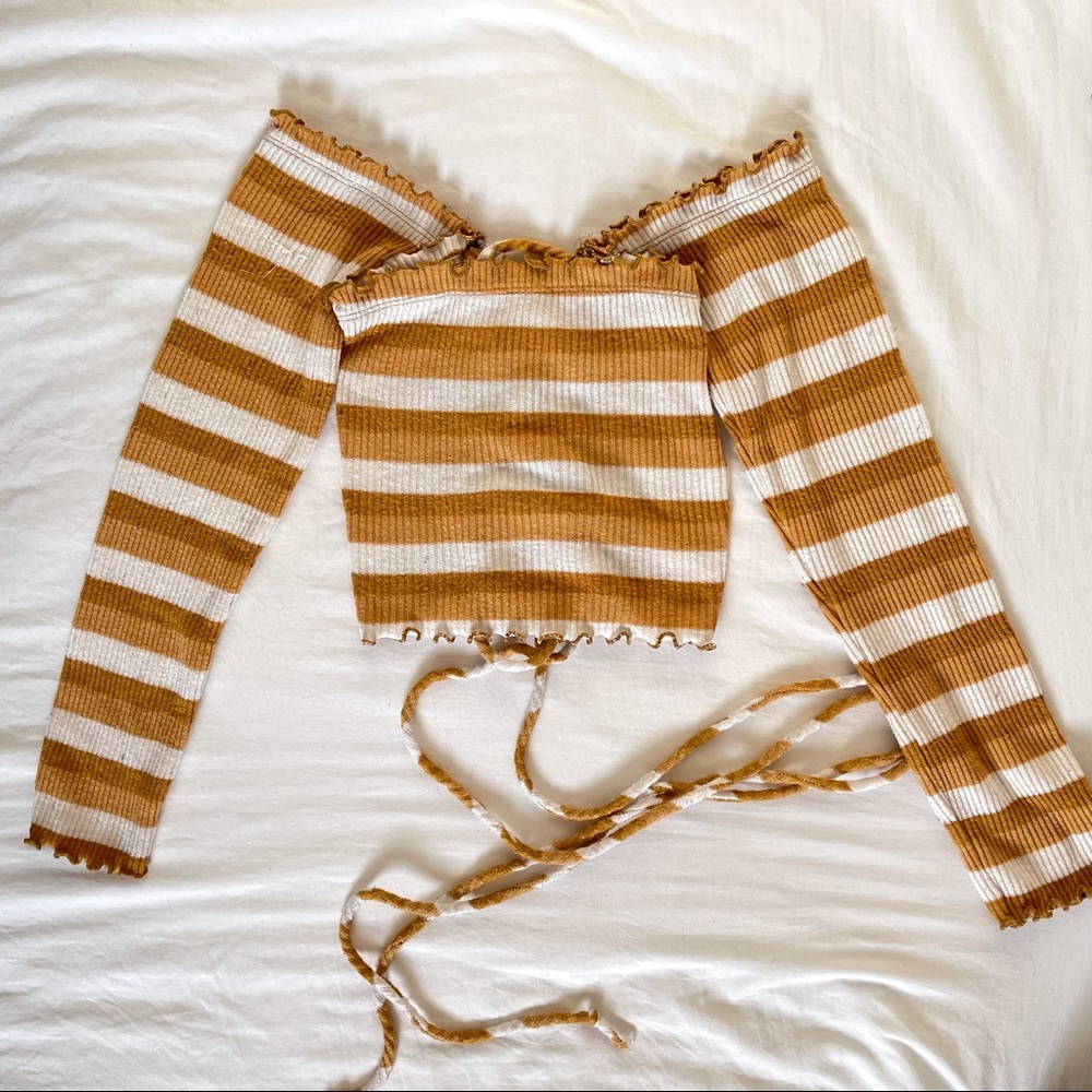 Long Sleeve Crop Top